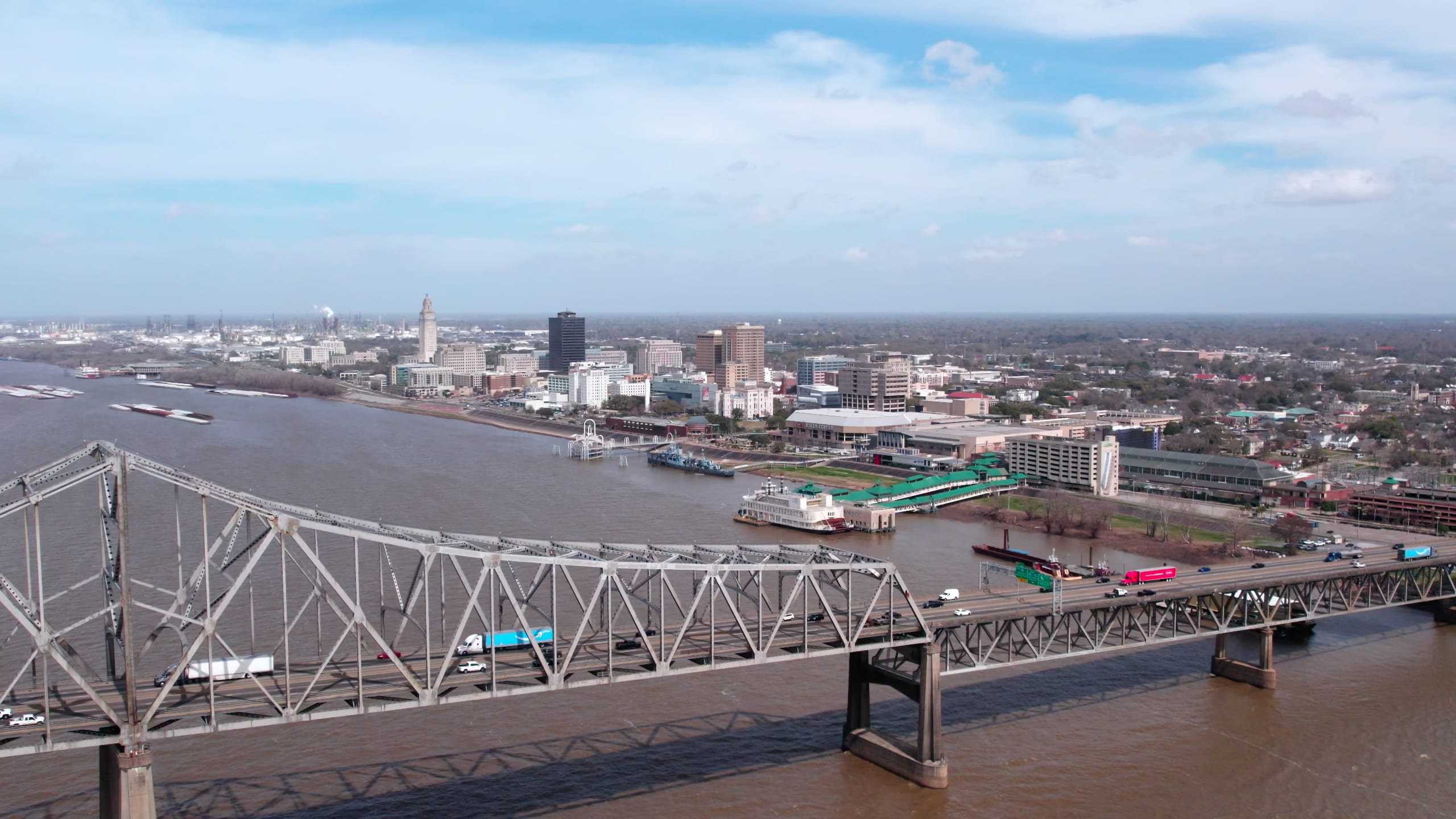 Aerial photo of the Mississippi River bridge and downtown Baton Rouge